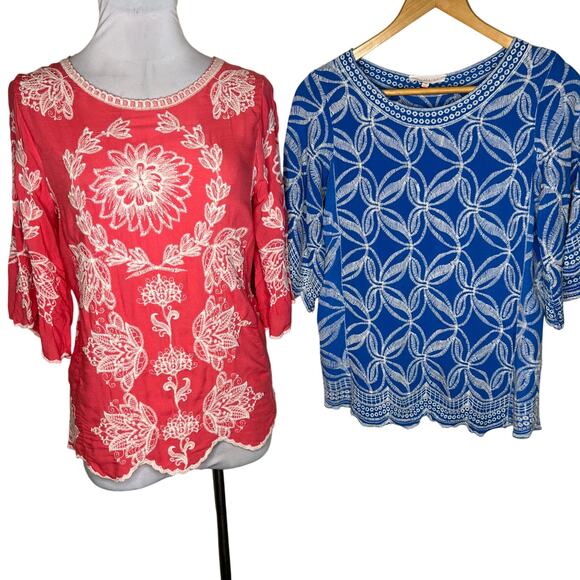 BUNDLE OF 2 Solitaire Top MEDIUM Embroidered Pink Blue Crewneck Scalloped Boho - Picture 1 of 11